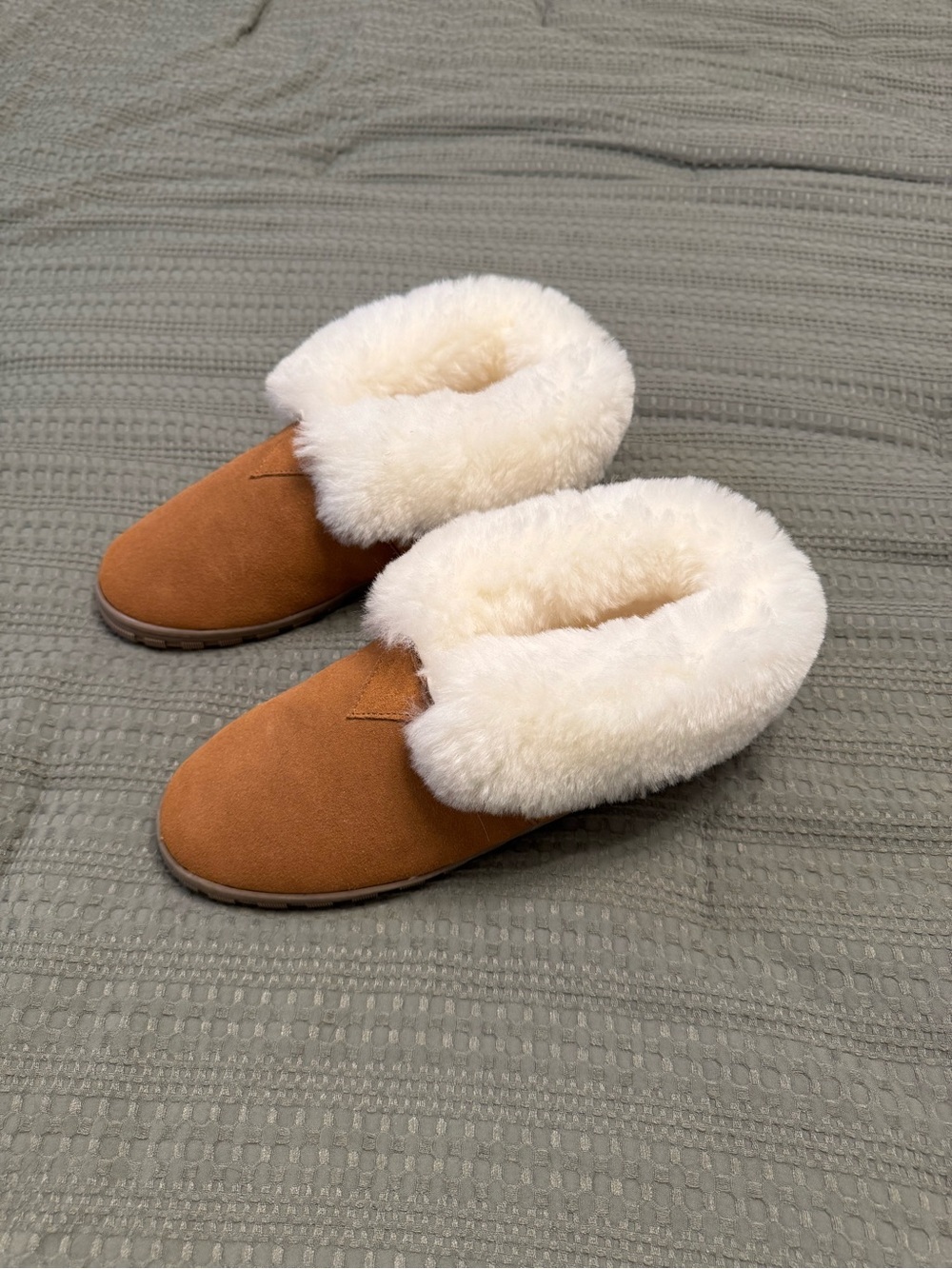 Cloud Nine sheepskin suede leather bootie Women’s Slippers